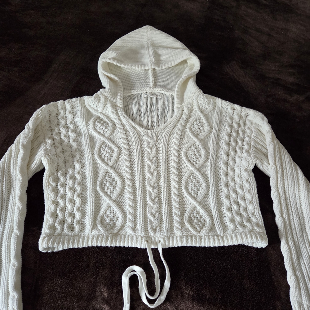 Aeropostale White Cable Knit Hooded Sweater